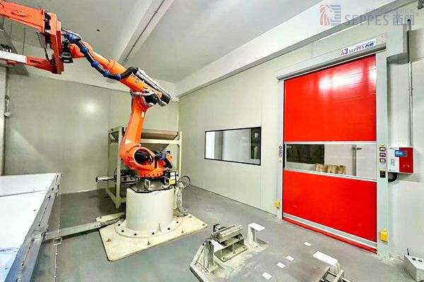 焊接机器人设备卷帘门